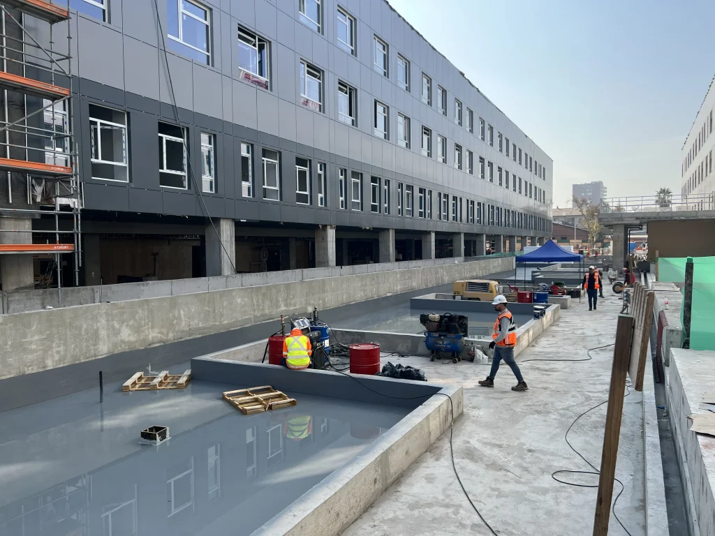 Revestimientos Resistentes a la Intemperie: Explorando Epóxicos, Poliuretanos y Elastoméricos